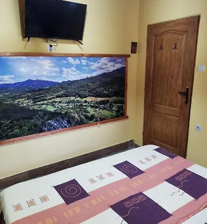 Koliba Oaza Mira Gostinjska kuća